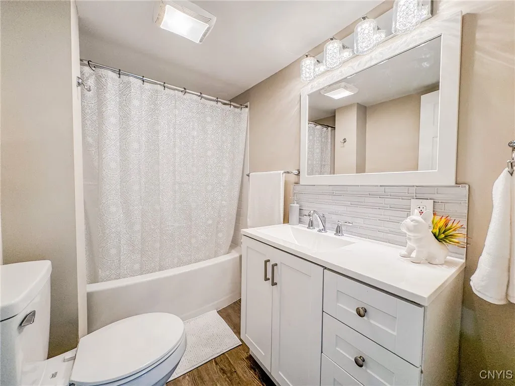 19 Lexington Avenue, Auburn, New York 13021, Auburn, New York 13021, 3 Bedrooms Bedrooms, 7 Rooms Rooms,1 BathroomBathrooms,Residential,Closed,19 Lexington Avenue, Auburn, New York 13021,S1591863