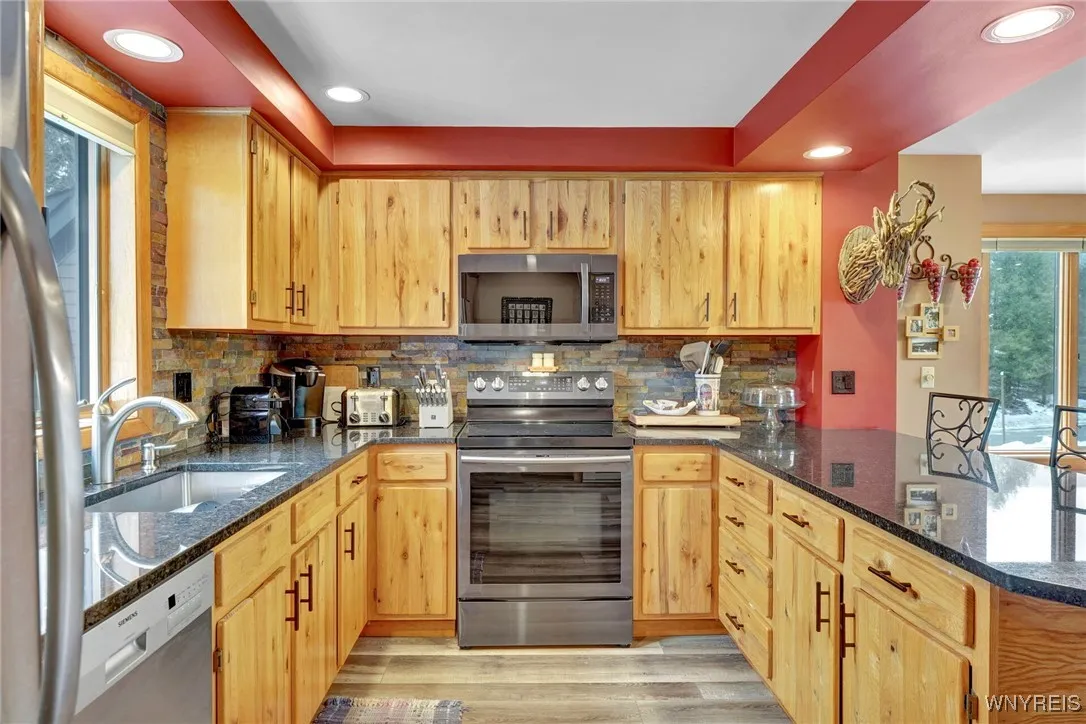 127 Holiview Rd. - The Woods, Ellicottville, New Y, Ellicottville, New York 14731, 3 Bedrooms Bedrooms, 9 Rooms Rooms,2 BathroomsBathrooms,Residential,For Sale,127 Holiview Rd. - The Woods, Ellicottville, New Y,0,B1591501