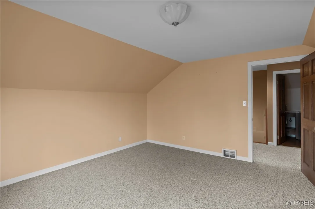 58 Mayfair Lane, Tonawanda-town, New York 14150, Tonawanda, New York 14150, 4 Bedrooms Bedrooms, 6 Rooms Rooms,2 BathroomsBathrooms,Residential,Closed,58 Mayfair Lane, Tonawanda-town, New York 14150,0,B1591775