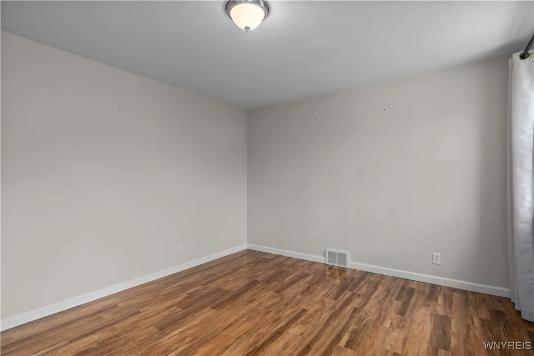 58 Mayfair Lane, Tonawanda-town, New York 14150, Tonawanda, New York 14150, 4 Bedrooms Bedrooms, 6 Rooms Rooms,2 BathroomsBathrooms,Residential,Closed,58 Mayfair Lane, Tonawanda-town, New York 14150,0,B1591775