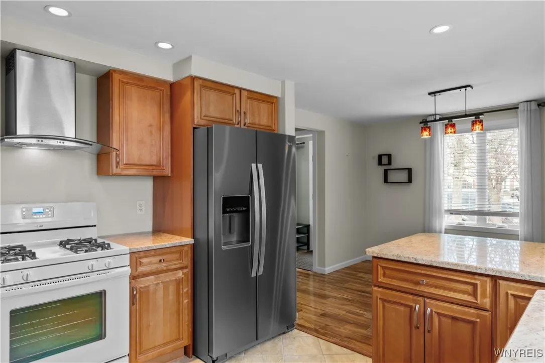 58 Mayfair Lane, Tonawanda-town, New York 14150, Tonawanda, New York 14150, 4 Bedrooms Bedrooms, 6 Rooms Rooms,2 BathroomsBathrooms,Residential,Closed,58 Mayfair Lane, Tonawanda-town, New York 14150,0,B1591775