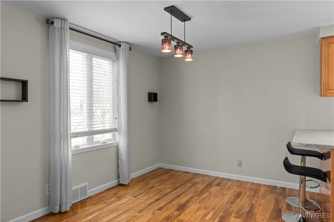58 Mayfair Lane, Tonawanda-town, New York 14150, Tonawanda, New York 14150, 4 Bedrooms Bedrooms, 6 Rooms Rooms,2 BathroomsBathrooms,Residential,Closed,58 Mayfair Lane, Tonawanda-town, New York 14150,0,B1591775
