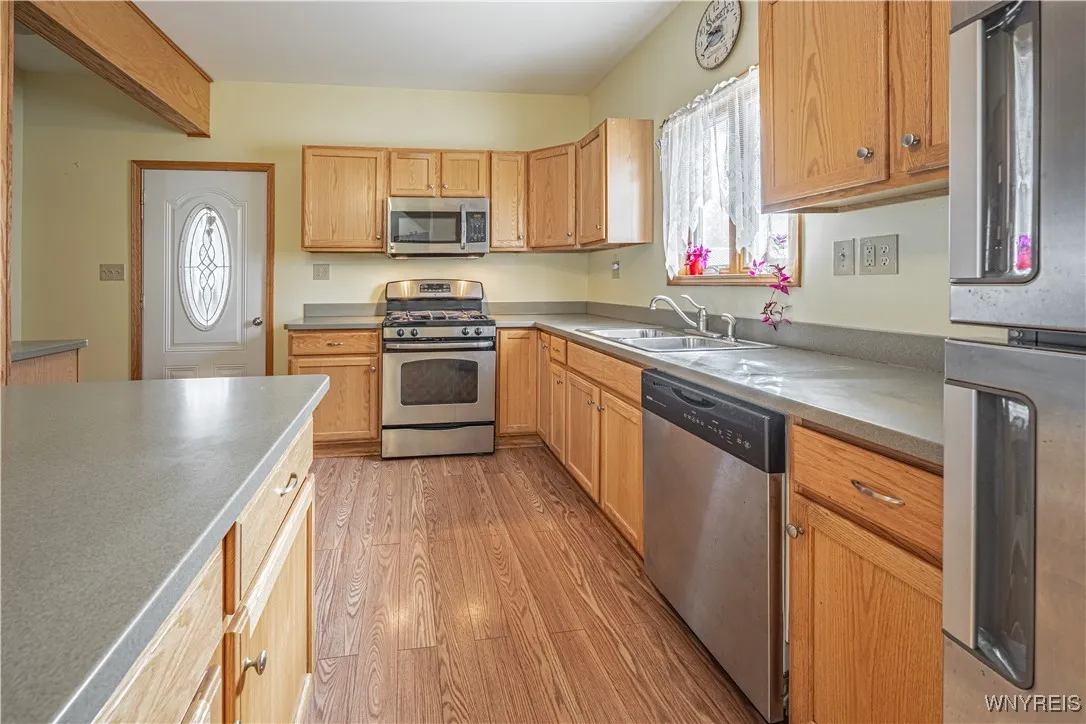 1707 Palister Avenue, Somerset, New York 14012, Somerset, New York 14012, 5 Bedrooms Bedrooms, 12 Rooms Rooms,2 BathroomsBathrooms,Residential,Closed,1707 Palister Avenue, Somerset, New York 14012,B1592032