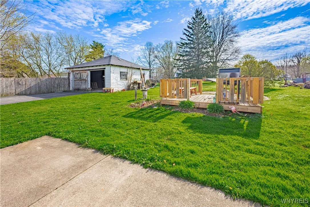 1707 Palister Avenue, Somerset, New York 14012, Somerset, New York 14012, 5 Bedrooms Bedrooms, 12 Rooms Rooms,2 BathroomsBathrooms,Residential,Closed,1707 Palister Avenue, Somerset, New York 14012,B1592032