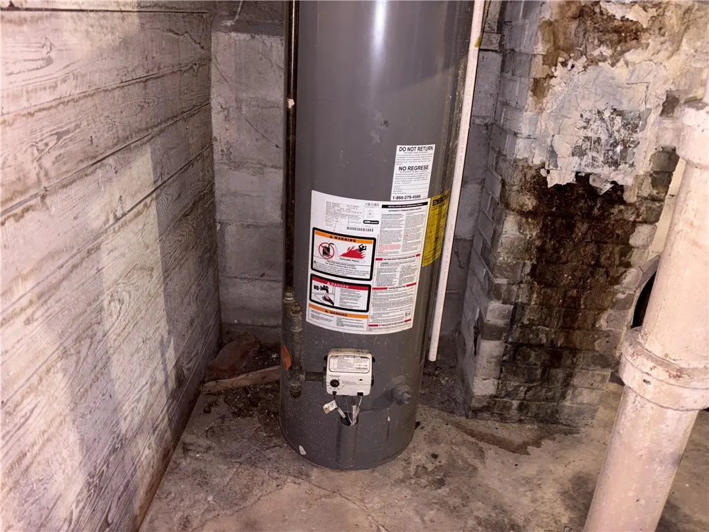 377 Hazelwood Terrace, Rochester, New York 14609, Rochester, New York 14609, 3 Bedrooms Bedrooms, 6 Rooms Rooms,1 BathroomBathrooms,Residential,Closed,377 Hazelwood Terrace, Rochester, New York 14609,0,R1591655