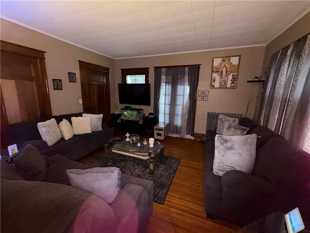 377 Hazelwood Terrace, Rochester, New York 14609, Rochester, New York 14609, 3 Bedrooms Bedrooms, 6 Rooms Rooms,1 BathroomBathrooms,Residential,Closed,377 Hazelwood Terrace, Rochester, New York 14609,0,R1591655