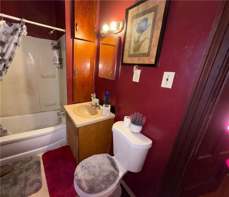 377 Hazelwood Terrace, Rochester, New York 14609, Rochester, New York 14609, 3 Bedrooms Bedrooms, 6 Rooms Rooms,1 BathroomBathrooms,Residential,Closed,377 Hazelwood Terrace, Rochester, New York 14609,0,R1591655