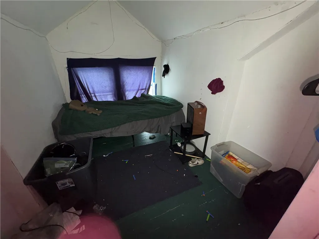 121 Glendale Park, Rochester, New York 14613, Rochester, New York 14613, 3 Bedrooms Bedrooms, 6 Rooms Rooms,1 BathroomBathrooms,Residential,Closed,121 Glendale Park, Rochester, New York 14613,0,R1589818