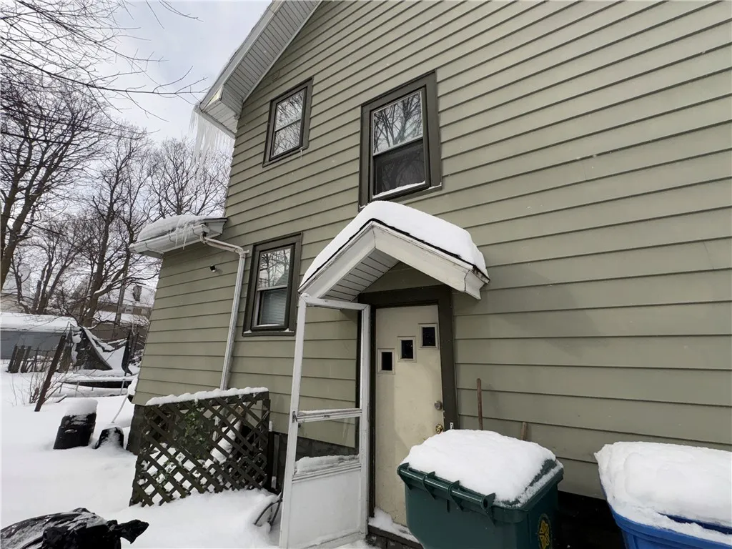 121 Glendale Park, Rochester, New York 14613, Rochester, New York 14613, 3 Bedrooms Bedrooms, 6 Rooms Rooms,1 BathroomBathrooms,Residential,Closed,121 Glendale Park, Rochester, New York 14613,0,R1589818