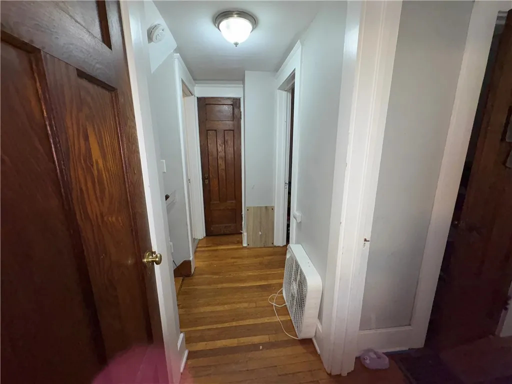 121 Glendale Park, Rochester, New York 14613, Rochester, New York 14613, 3 Bedrooms Bedrooms, 6 Rooms Rooms,1 BathroomBathrooms,Residential,Closed,121 Glendale Park, Rochester, New York 14613,0,R1589818