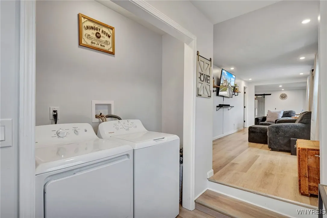 562 Lakeview Avenue, Orchard Park, New York 14127, Orchard Park, New York 14127, 2 Bedrooms Bedrooms, 6 Rooms Rooms,1 BathroomBathrooms,Residential,Closed,562 Lakeview Avenue, Orchard Park, New York 14127,0,B1592002
