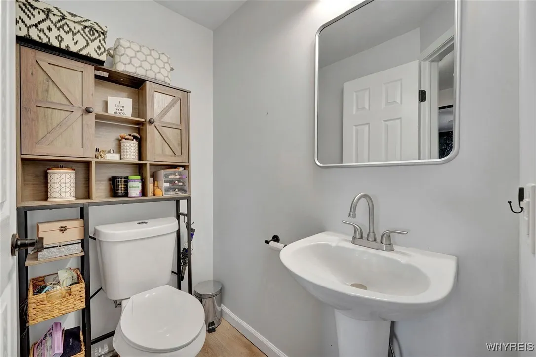 562 Lakeview Avenue, Orchard Park, New York 14127, Orchard Park, New York 14127, 2 Bedrooms Bedrooms, 6 Rooms Rooms,1 BathroomBathrooms,Residential,Closed,562 Lakeview Avenue, Orchard Park, New York 14127,0,B1592002