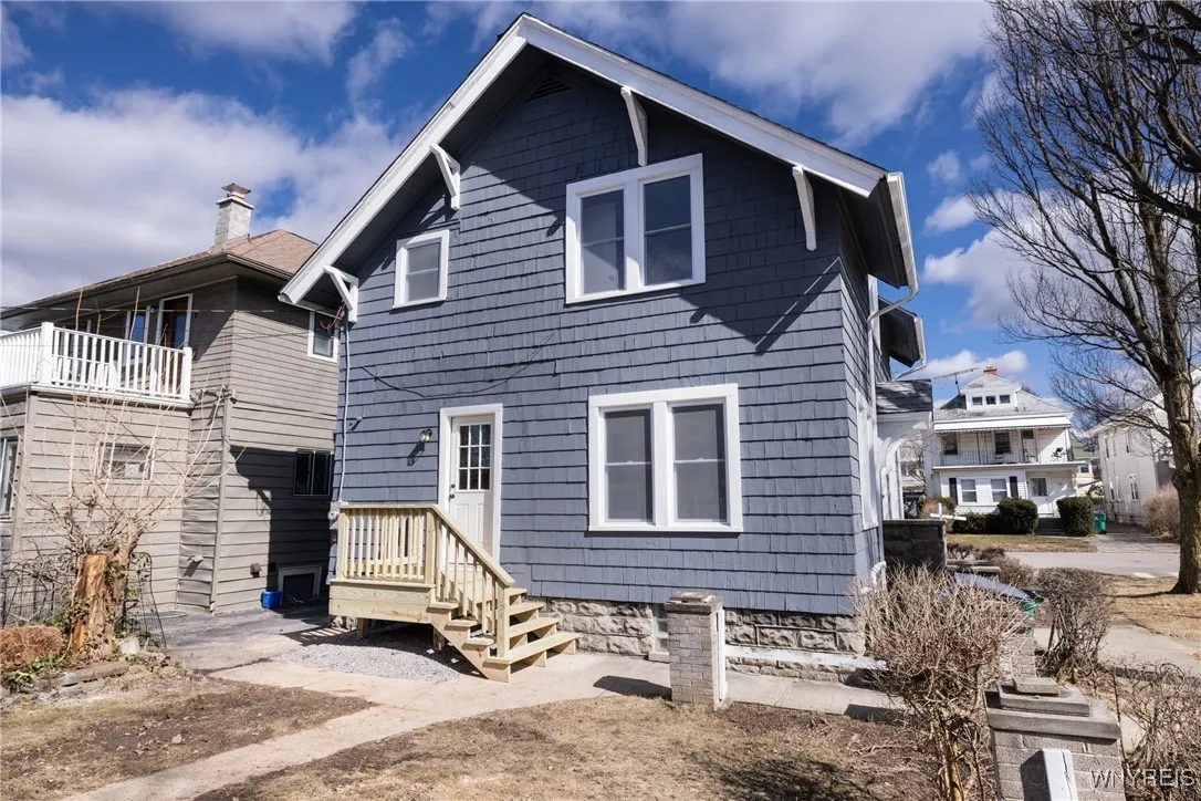 58 Montrose Avenue, Buffalo, New York 14214, Buffalo, New York 14214, 3 Bedrooms Bedrooms, 6 Rooms Rooms,1 BathroomBathrooms,Residential,Closed,58 Montrose Avenue, Buffalo, New York 14214,0,B1592039
