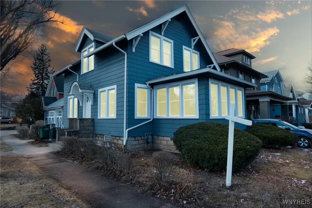58 Montrose Avenue, Buffalo, New York 14214, Buffalo, New York 14214, 3 Bedrooms Bedrooms, 6 Rooms Rooms,1 BathroomBathrooms,Residential,Closed,58 Montrose Avenue, Buffalo, New York 14214,0,B1592039