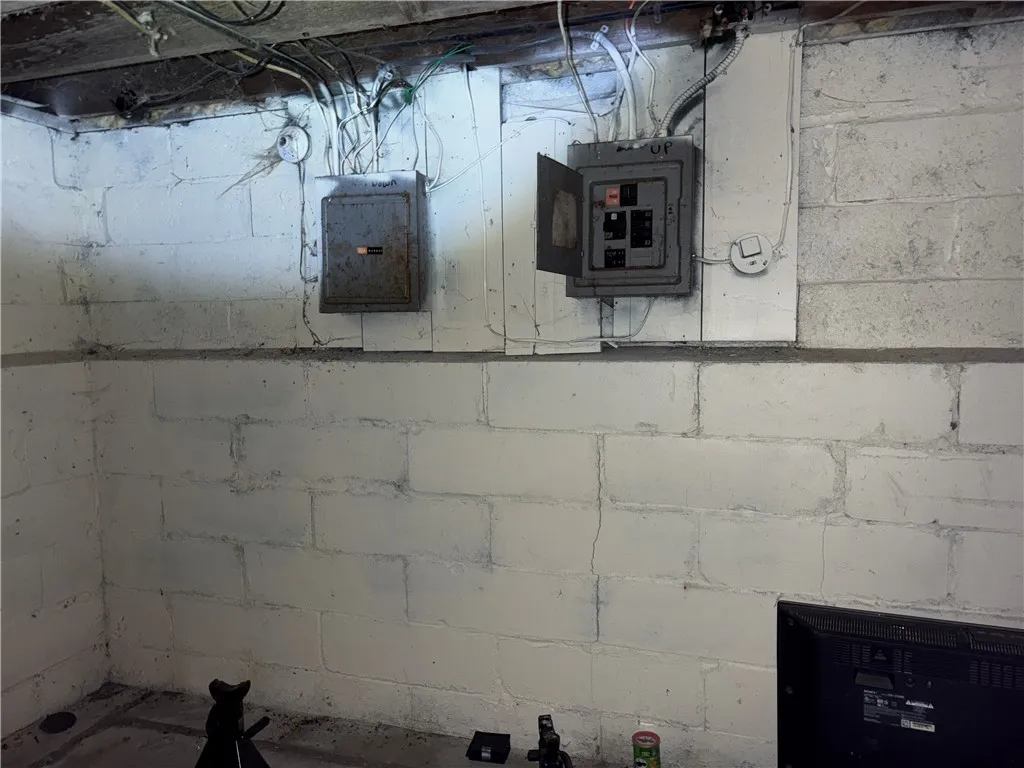 585-587 Conkey Avenue, Rochester, New York 14621, Rochester, New York 14621, 5 Bedrooms Bedrooms, ,2 BathroomsBathrooms,Residential,Closed,585-587 Conkey Avenue, Rochester, New York 14621,0,R1589808