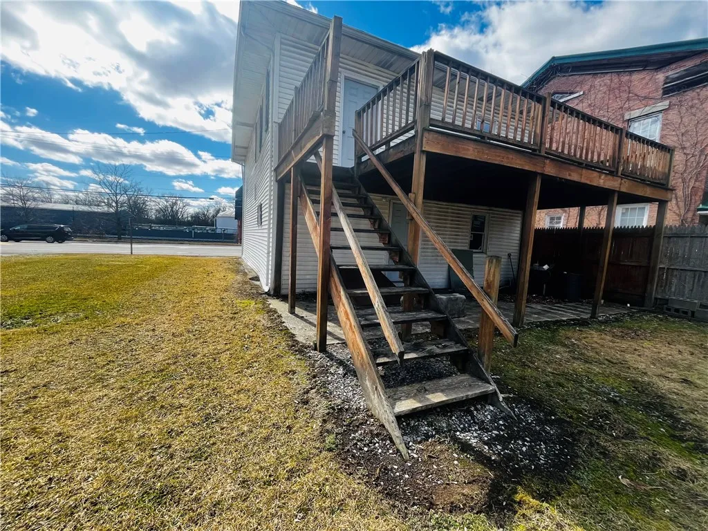231 East Main Street, Waterloo, New York 13165, Waterloo, New York 13165, 4 Bedrooms Bedrooms, ,2 BathroomsBathrooms,Residential,For Sale,231 East Main Street, Waterloo, New York 13165,0,R1592036