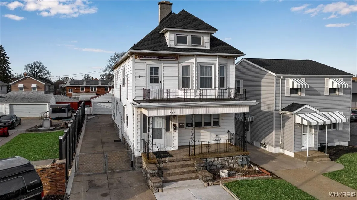 990 Hertel Avenue, Buffalo, New York 14216, Buffalo, New York 14216, 6 Bedrooms Bedrooms, ,2 BathroomsBathrooms,Residential,Closed,990 Hertel Avenue, Buffalo, New York 14216,0,B1592120