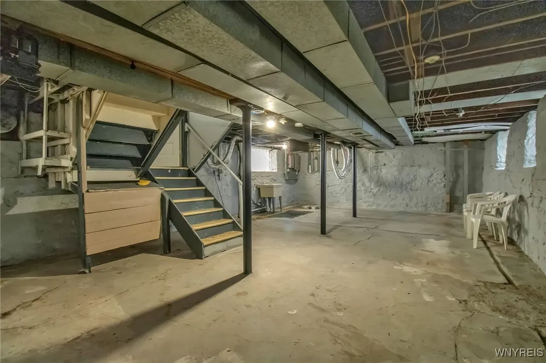 990 Hertel Avenue, Buffalo, New York 14216, Buffalo, New York 14216, 6 Bedrooms Bedrooms, ,2 BathroomsBathrooms,Residential,Closed,990 Hertel Avenue, Buffalo, New York 14216,0,B1592120