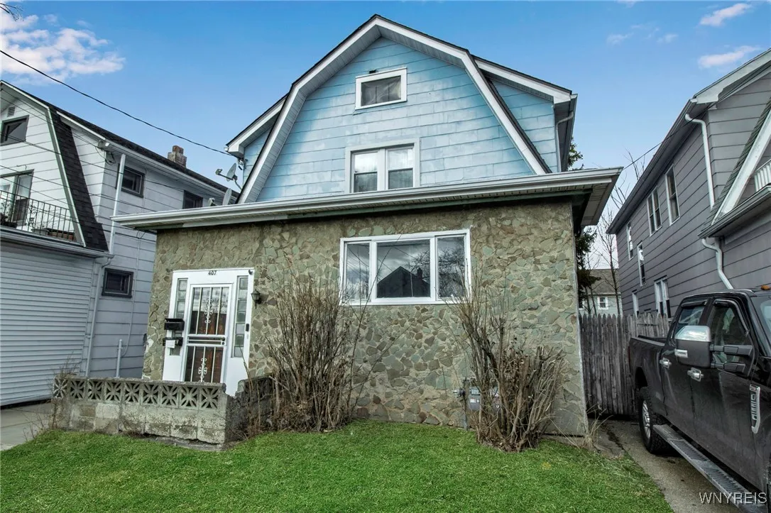 407 Hinman Avenue, Buffalo, New York 14216, Buffalo, New York 14216, 4 Bedrooms Bedrooms, ,2 BathroomsBathrooms,Residential,Closed,407 Hinman Avenue, Buffalo, New York 14216,0,B1592128