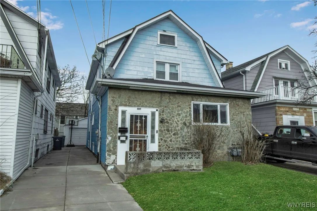 407 Hinman Avenue, Buffalo, New York 14216, Buffalo, New York 14216, 4 Bedrooms Bedrooms, ,2 BathroomsBathrooms,Residential,Closed,407 Hinman Avenue, Buffalo, New York 14216,0,B1592128