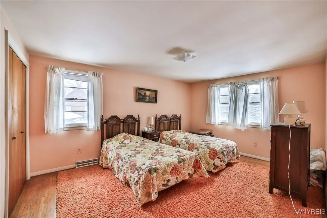 4300 Fairfield, Clarence, New York 14221, Clarence, New York 14221, 3 Bedrooms Bedrooms, 7 Rooms Rooms,1 BathroomBathrooms,Residential,Closed,4300 Fairfield, Clarence, New York 14221,0,B1592008