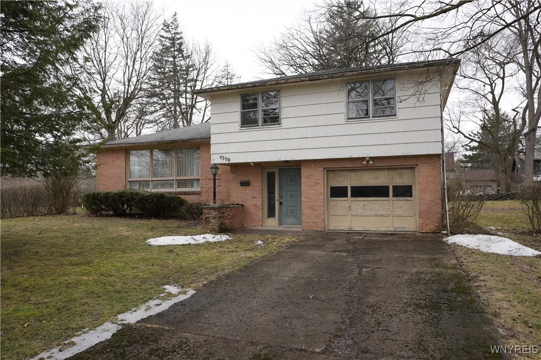 4300 Fairfield, Clarence, New York 14221, Clarence, New York 14221, 3 Bedrooms Bedrooms, 7 Rooms Rooms,1 BathroomBathrooms,Residential,Closed,4300 Fairfield, Clarence, New York 14221,0,B1592008