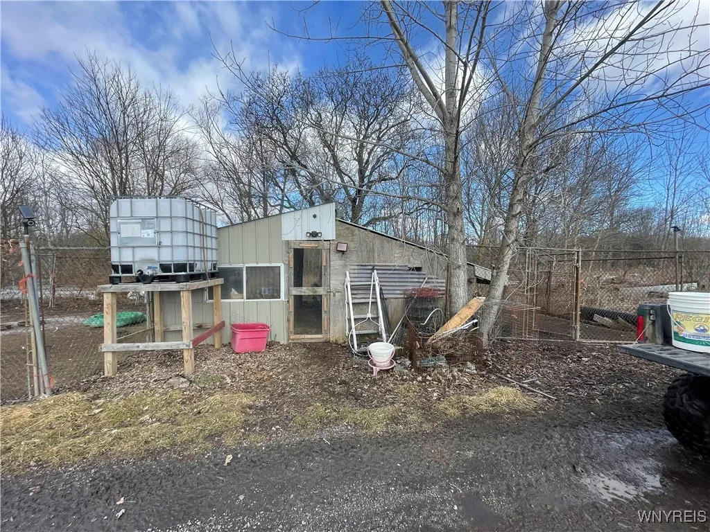 6721 Aiken Road, Pendleton, New York 14094, Pendleton, New York 14094, 4 Bedrooms Bedrooms, 7 Rooms Rooms,2 BathroomsBathrooms,Residential,For Sale,6721 Aiken Road, Pendleton, New York 14094,0,B1591924