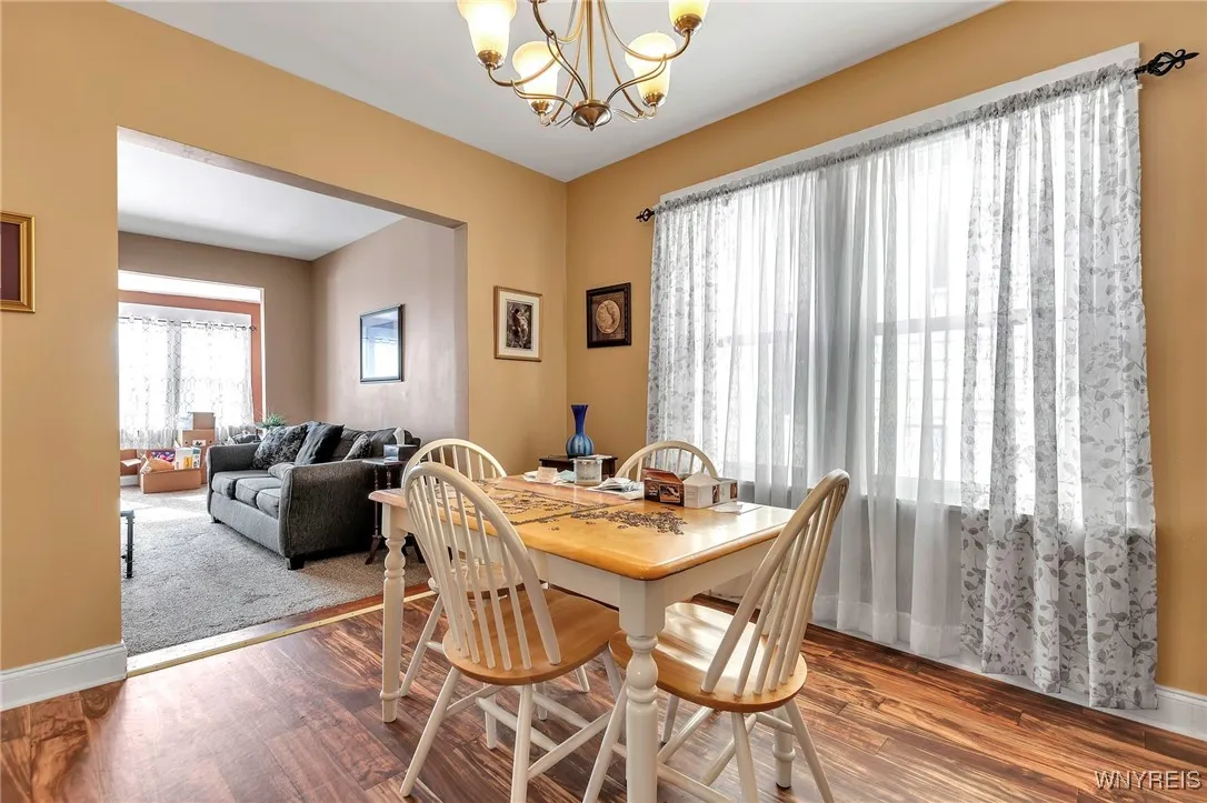 284 Hartwell Road, Buffalo, New York 14216, Buffalo, New York 14216, 5 Bedrooms Bedrooms, ,2 BathroomsBathrooms,Residential,Closed,284 Hartwell Road, Buffalo, New York 14216,0,B1592204