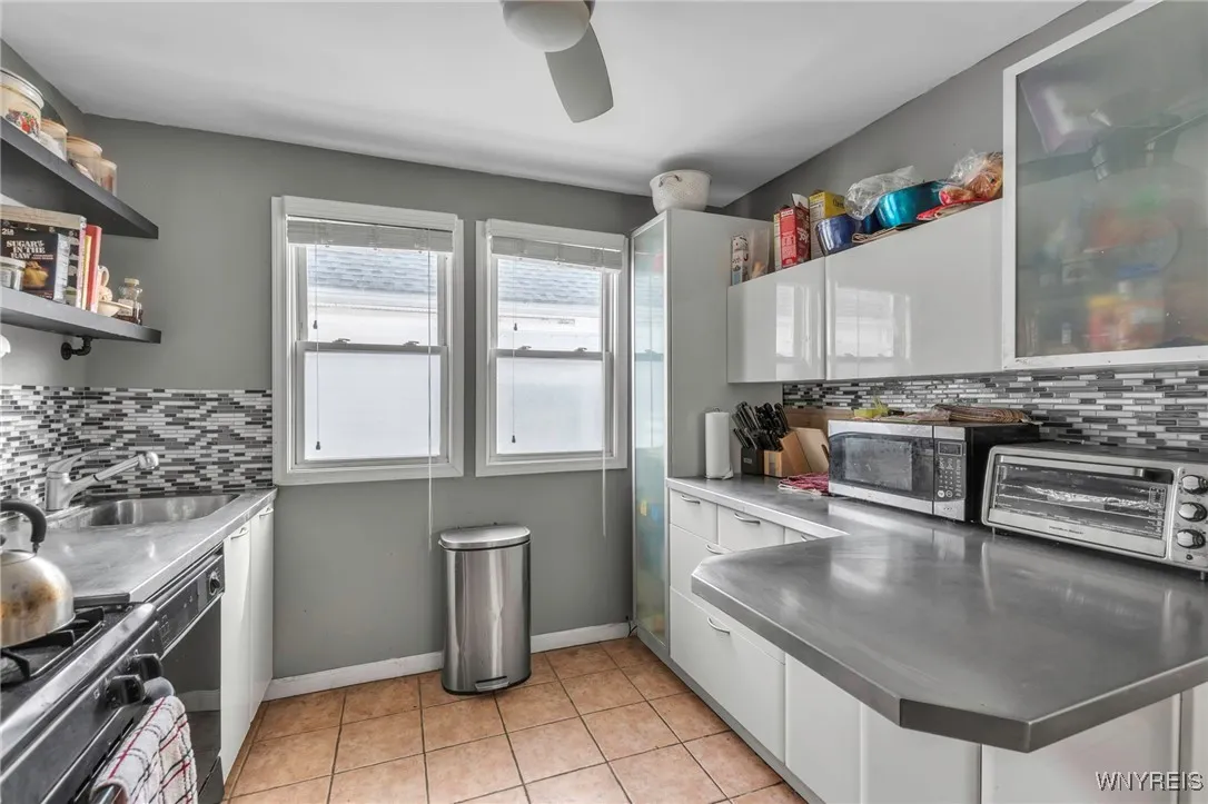284 Hartwell Road, Buffalo, New York 14216, Buffalo, New York 14216, 5 Bedrooms Bedrooms, ,2 BathroomsBathrooms,Residential,Closed,284 Hartwell Road, Buffalo, New York 14216,0,B1592204
