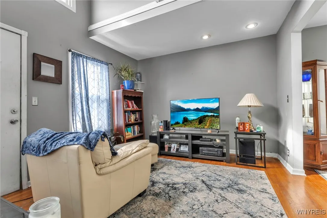 284 Hartwell Road, Buffalo, New York 14216, Buffalo, New York 14216, 5 Bedrooms Bedrooms, ,2 BathroomsBathrooms,Residential,Closed,284 Hartwell Road, Buffalo, New York 14216,0,B1592204