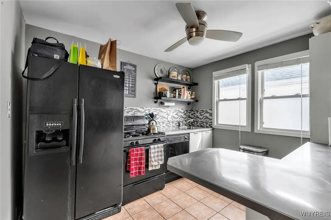284 Hartwell Road, Buffalo, New York 14216, Buffalo, New York 14216, 5 Bedrooms Bedrooms, ,2 BathroomsBathrooms,Residential,Closed,284 Hartwell Road, Buffalo, New York 14216,0,B1592204