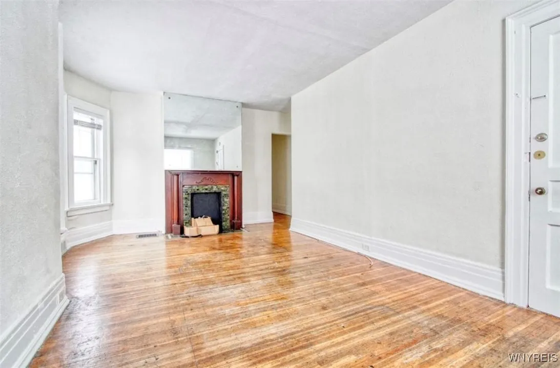 352 Auburn Avenue, Buffalo, New York 14213, Buffalo, New York 14213, 3 Bedrooms Bedrooms, 5 Rooms Rooms,1 BathroomBathrooms,Residential Lease,Closed,352 Auburn Avenue, Buffalo, New York 14213,0,B1591797