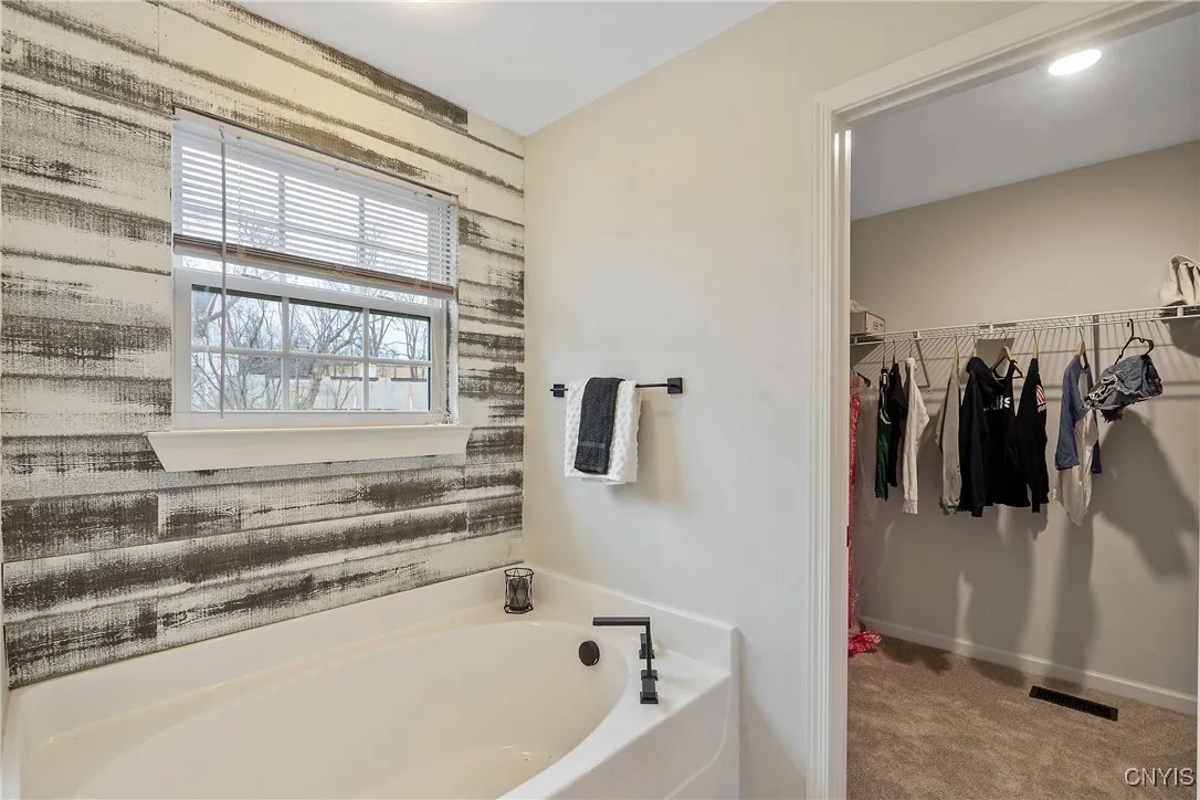  Master Baththroom
