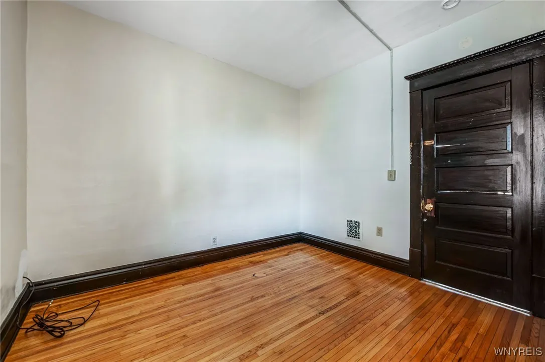 267 Humboldt Parkway, Buffalo, New York 14208, Buffalo, New York 14208, 6 Bedrooms Bedrooms, ,2 BathroomsBathrooms,Residential,Closed,267 Humboldt Parkway, Buffalo, New York 14208,0,B1592599