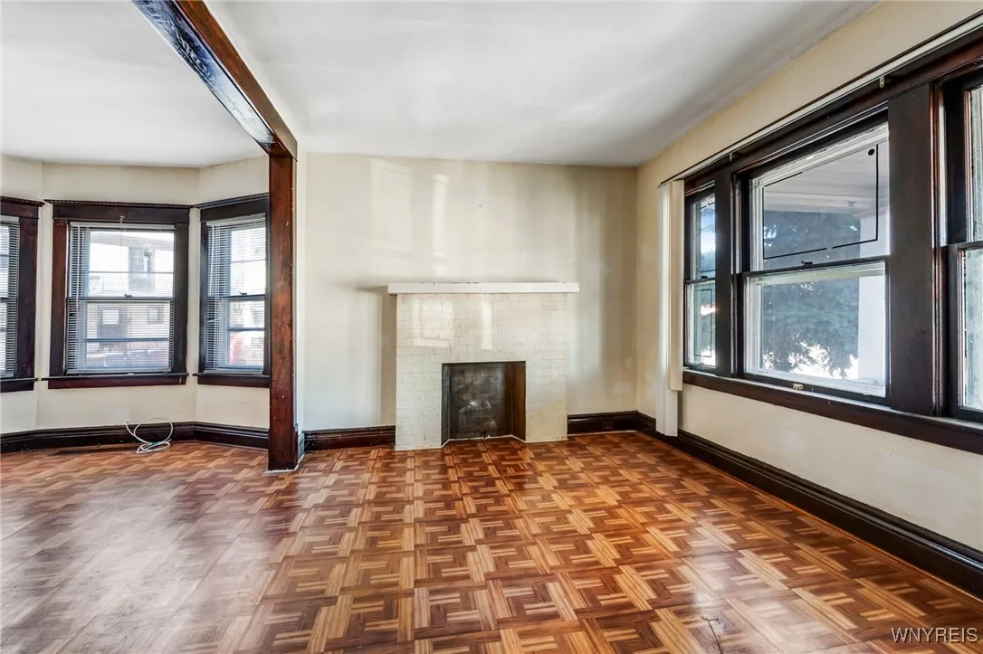 267 Humboldt Parkway, Buffalo, New York 14208, Buffalo, New York 14208, 6 Bedrooms Bedrooms, ,2 BathroomsBathrooms,Residential,Closed,267 Humboldt Parkway, Buffalo, New York 14208,0,B1592599