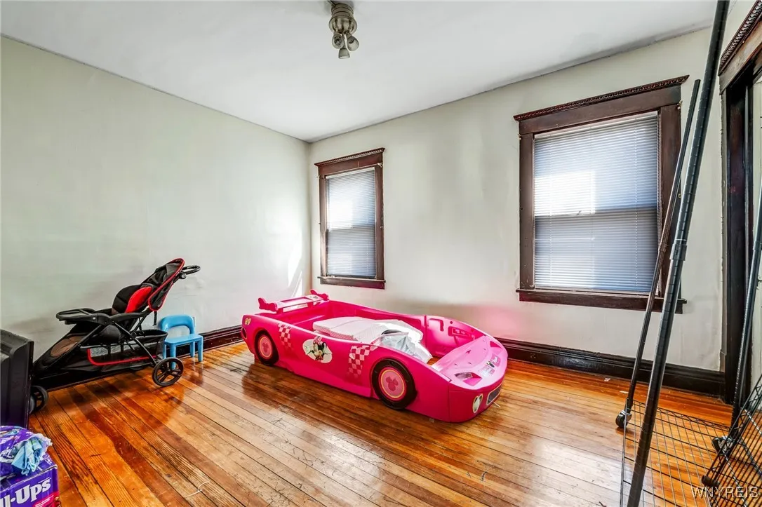 267 Humboldt Parkway, Buffalo, New York 14208, Buffalo, New York 14208, 6 Bedrooms Bedrooms, ,2 BathroomsBathrooms,Residential,Closed,267 Humboldt Parkway, Buffalo, New York 14208,0,B1592599