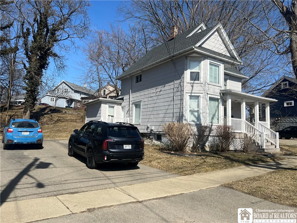 80 Cleveland Avenue, Pomfret, New York 14063, Pomfret, New York 14063, 4 Bedrooms Bedrooms, ,2 BathroomsBathrooms,Residential,Closed,80 Cleveland Avenue, Pomfret, New York 14063,0,R1592598