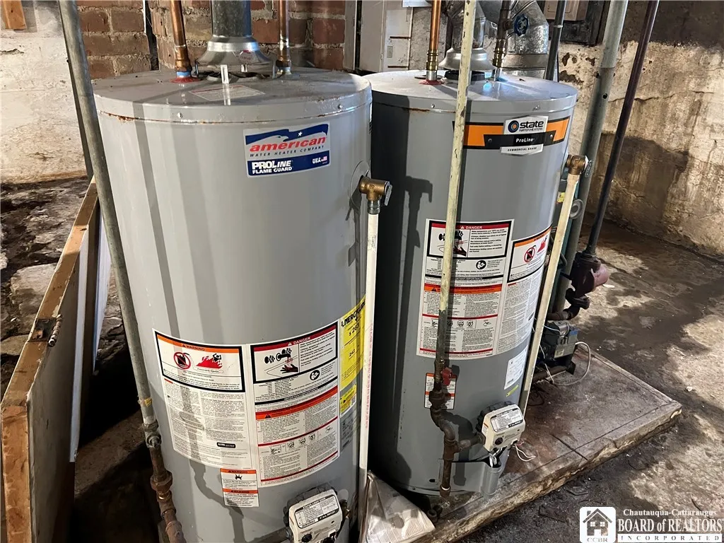 80 Cleveland Avenue, Pomfret, New York 14063, Pomfret, New York 14063, 4 Bedrooms Bedrooms, ,2 BathroomsBathrooms,Residential,Closed,80 Cleveland Avenue, Pomfret, New York 14063,0,R1592598