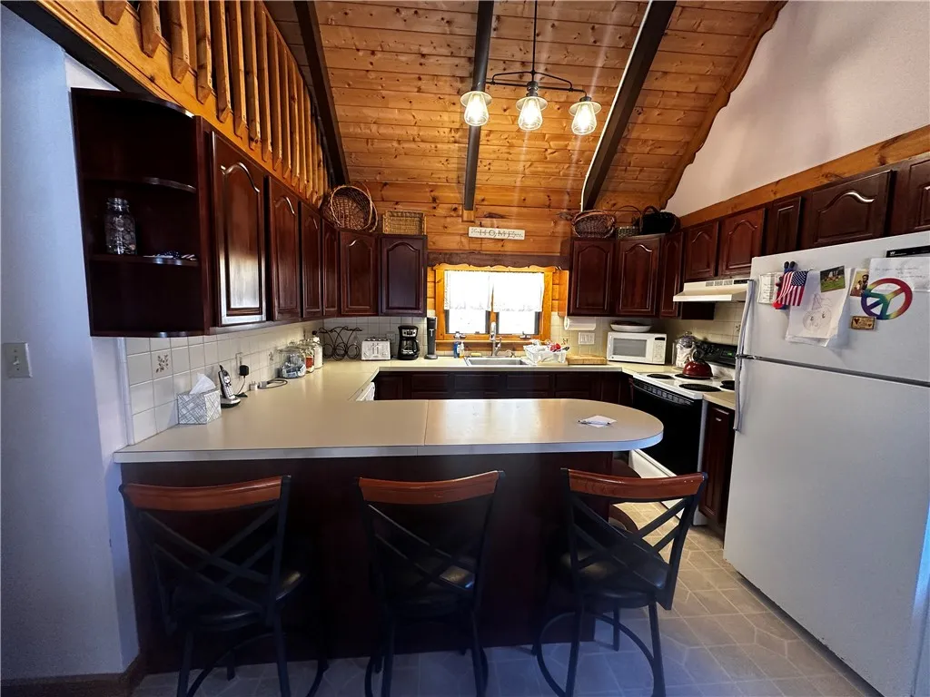 445 Main Street, Andes, New York 13731, Andes, New York 13731, 2 Bedrooms Bedrooms, 5 Rooms Rooms,1 BathroomBathrooms,Residential,For Sale,445 Main Street, Andes, New York 13731,R1592190