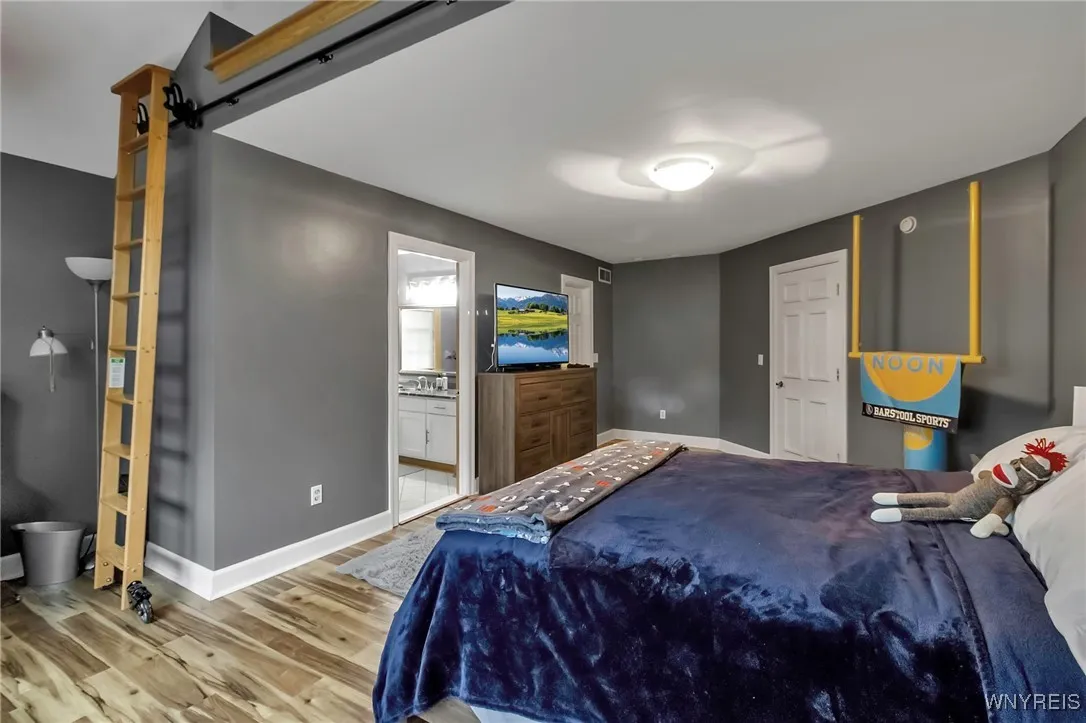 2nd Floor ensuite