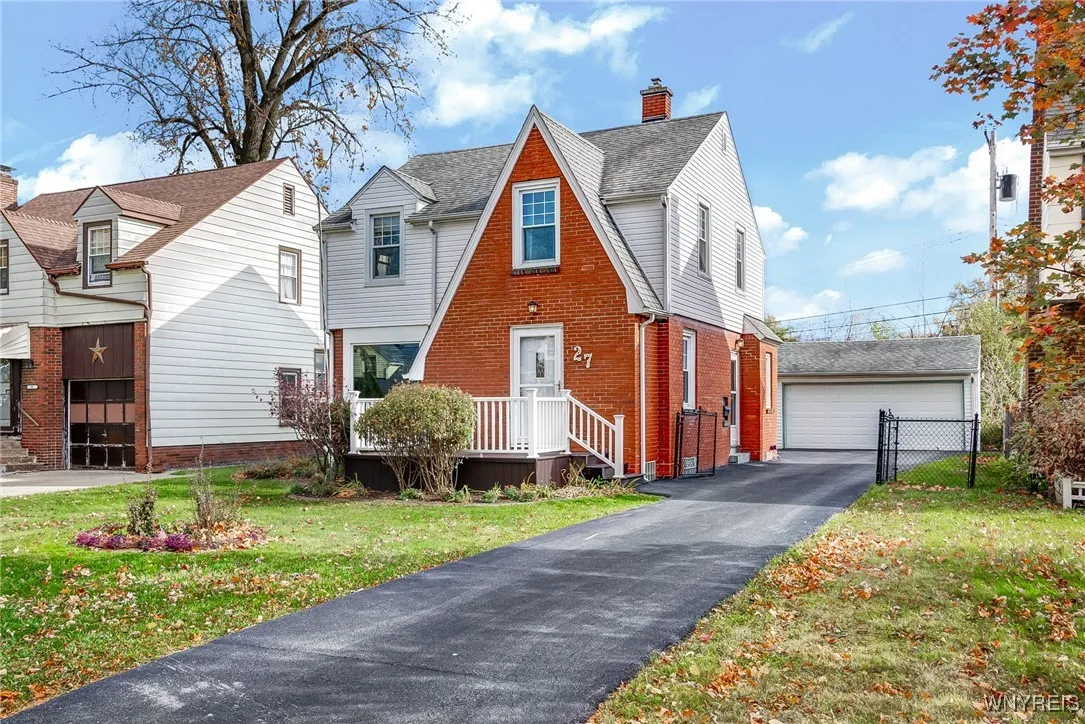 27 Truesdale Road, Tonawanda-town, New York 14223, Tonawanda, New York 14223, 3 Bedrooms Bedrooms, 6 Rooms Rooms,1 BathroomBathrooms,Residential,Closed,27 Truesdale Road, Tonawanda-town, New York 14223,0,B1592649
