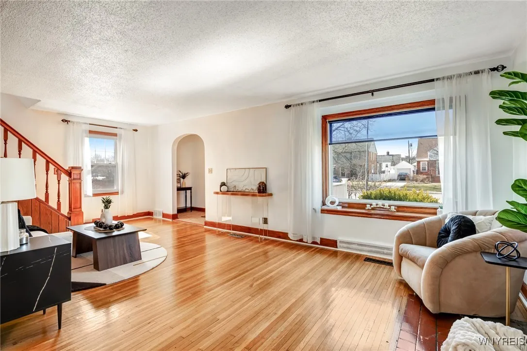 27 Truesdale Road, Tonawanda-town, New York 14223, Tonawanda, New York 14223, 3 Bedrooms Bedrooms, 6 Rooms Rooms,1 BathroomBathrooms,Residential,Closed,27 Truesdale Road, Tonawanda-town, New York 14223,0,B1592649