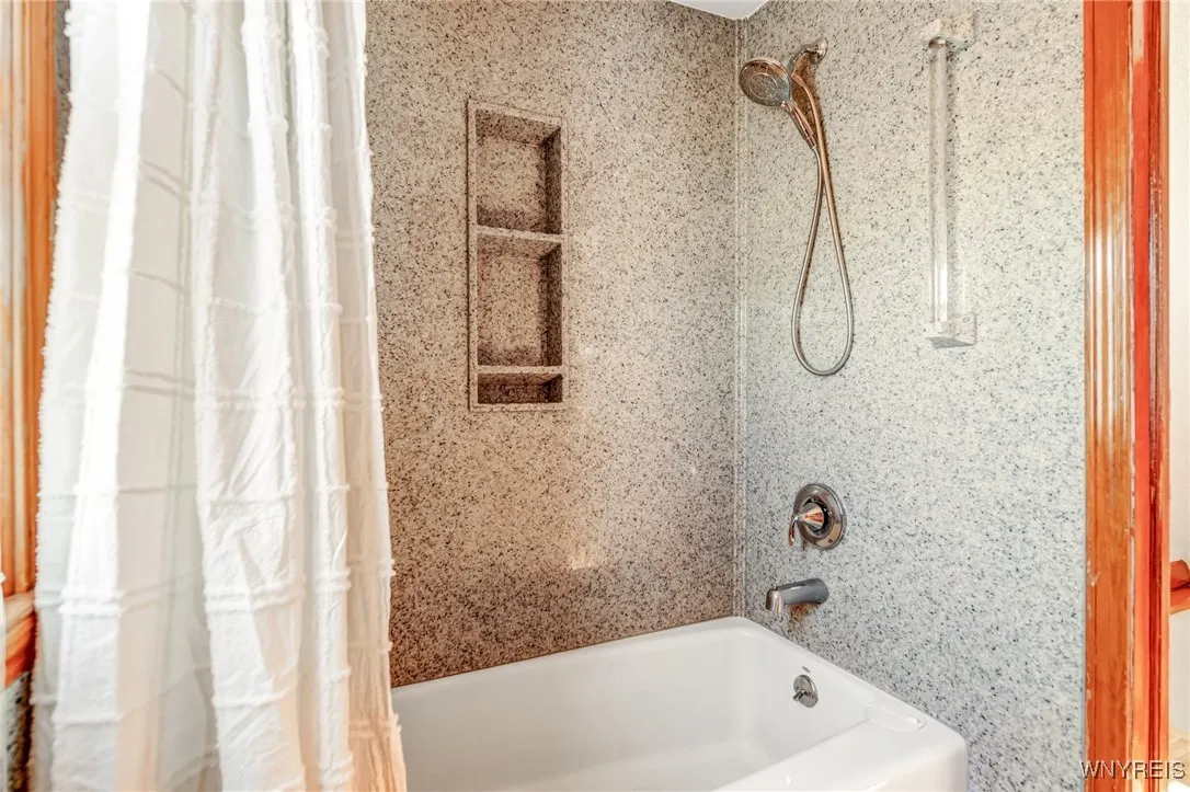 27 Truesdale Road, Tonawanda-town, New York 14223, Tonawanda, New York 14223, 3 Bedrooms Bedrooms, 6 Rooms Rooms,1 BathroomBathrooms,Residential,Closed,27 Truesdale Road, Tonawanda-town, New York 14223,0,B1592649
