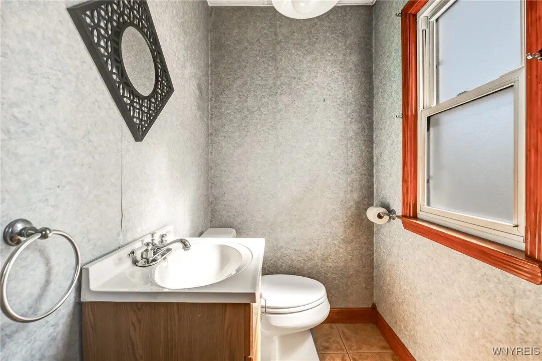 27 Truesdale Road, Tonawanda-town, New York 14223, Tonawanda, New York 14223, 3 Bedrooms Bedrooms, 6 Rooms Rooms,1 BathroomBathrooms,Residential,Closed,27 Truesdale Road, Tonawanda-town, New York 14223,0,B1592649