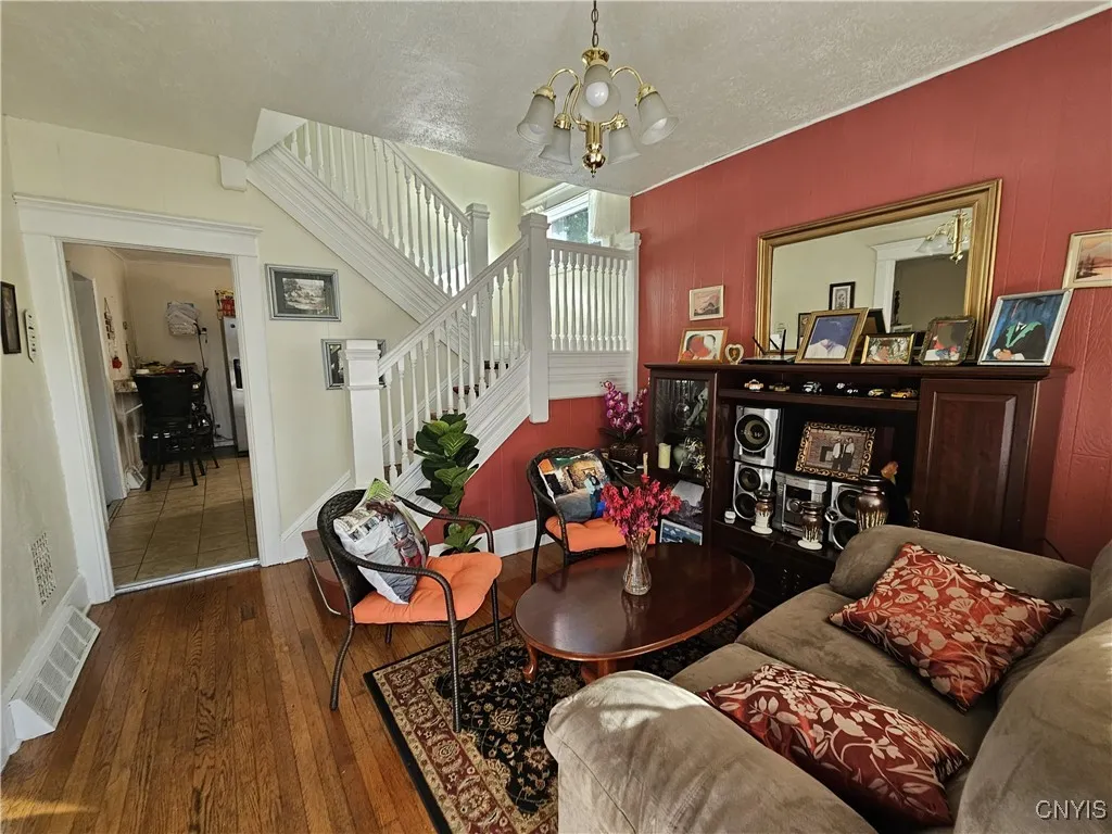 1555 Neilson, Utica, New York 13501, Utica, New York 13501, 4 Bedrooms Bedrooms, 7 Rooms Rooms,1 BathroomBathrooms,Residential,Closed,1555 Neilson, Utica, New York 13501,S1592655