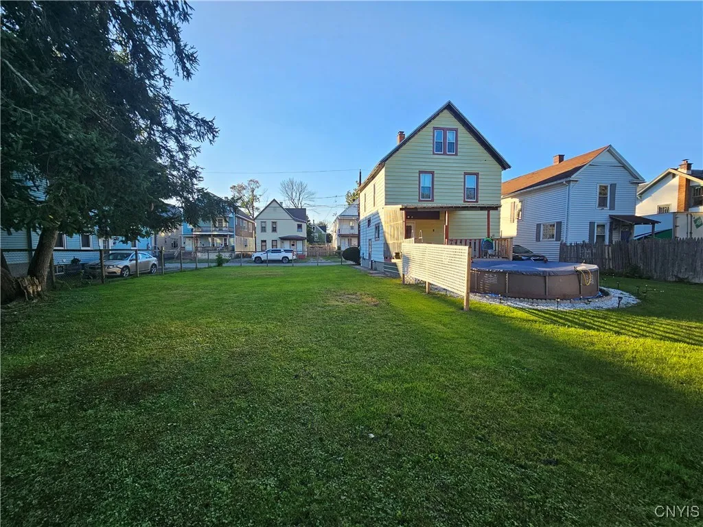 1555 Neilson, Utica, New York 13501, Utica, New York 13501, 4 Bedrooms Bedrooms, 7 Rooms Rooms,1 BathroomBathrooms,Residential,Closed,1555 Neilson, Utica, New York 13501,S1592655