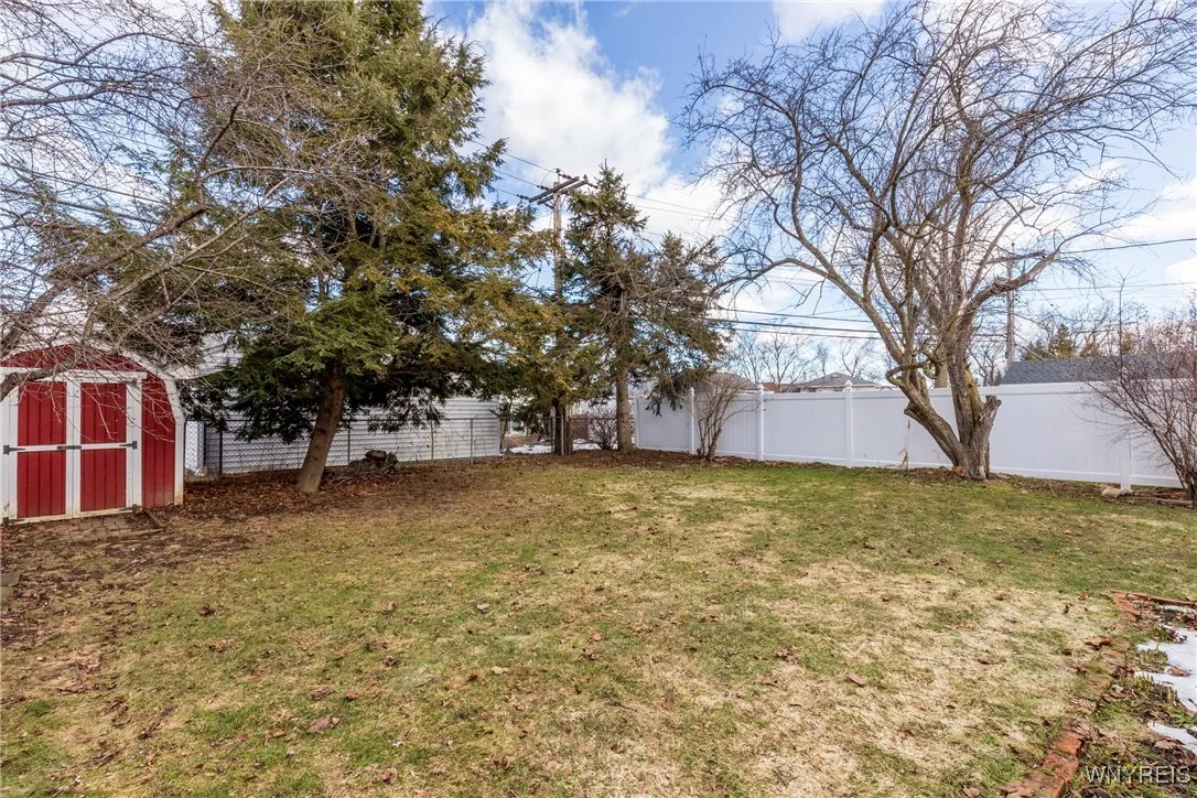 203 Forbes Avenue, Tonawanda-town, New York 14150, Tonawanda, New York 14150, 4 Bedrooms Bedrooms, 7 Rooms Rooms,2 BathroomsBathrooms,Residential,Closed,203 Forbes Avenue, Tonawanda-town, New York 14150,0,B1591698