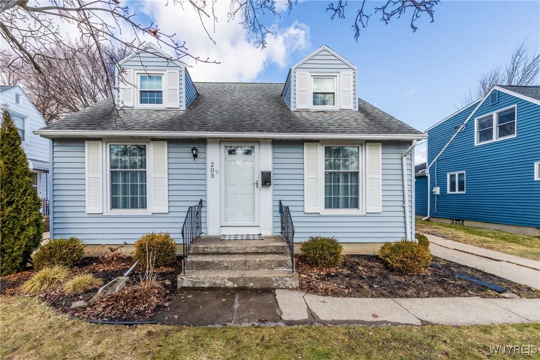 203 Forbes Avenue, Tonawanda-town, New York 14150, Tonawanda, New York 14150, 4 Bedrooms Bedrooms, 7 Rooms Rooms,2 BathroomsBathrooms,Residential,Closed,203 Forbes Avenue, Tonawanda-town, New York 14150,0,B1591698
