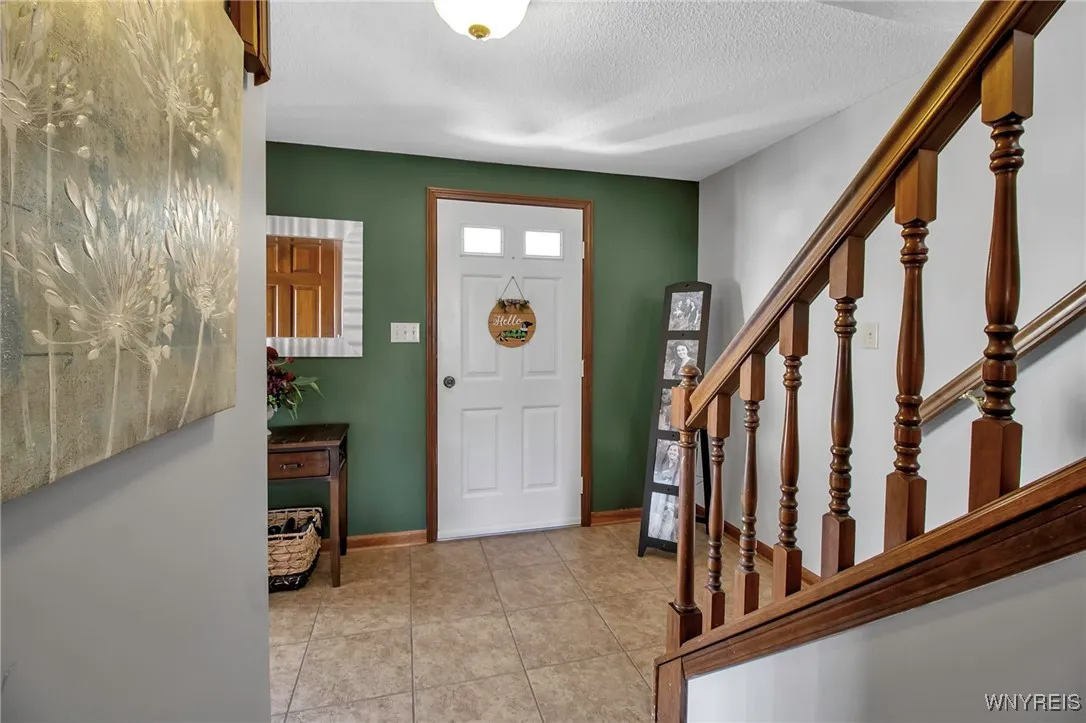 3538 Heatherwood Drive, Hamburg, New York 14075, Hamburg, New York 14075, 3 Bedrooms Bedrooms, 9 Rooms Rooms,2 BathroomsBathrooms,Residential,Closed,3538 Heatherwood Drive, Hamburg, New York 14075,0,B1592393