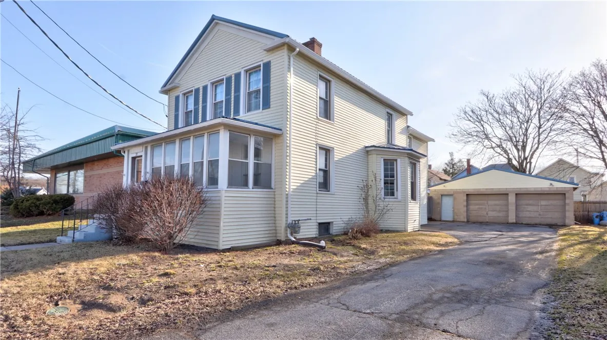 37 Exchange Street, Geneva-city, New York 14456, Geneva City, New York 14456, 3 Bedrooms Bedrooms, 7 Rooms Rooms,2 BathroomsBathrooms,Residential,Closed,37 Exchange Street, Geneva-city, New York 14456,R1592501